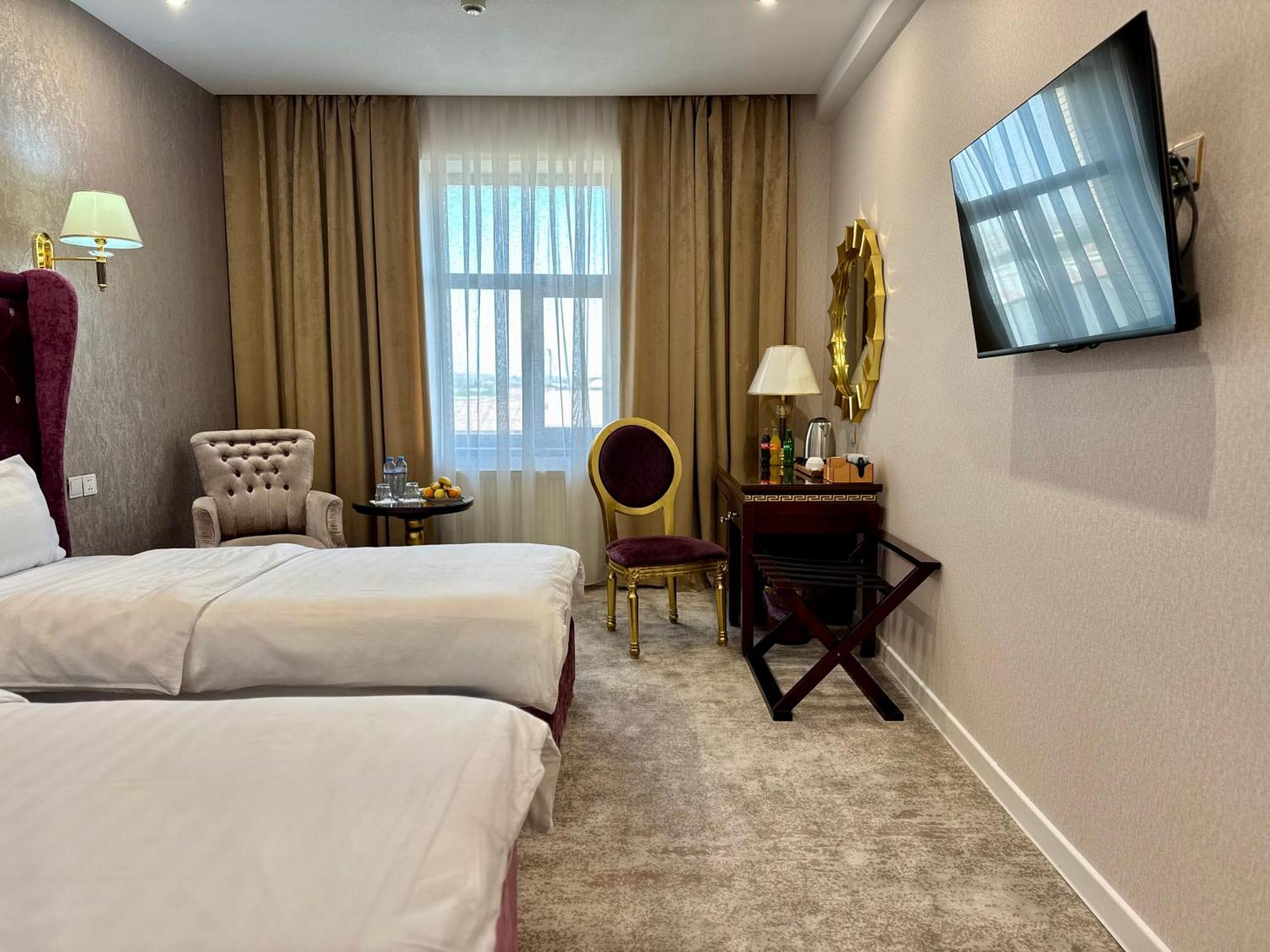 Emirhan Hotel Самарканд Екстер'єр фото