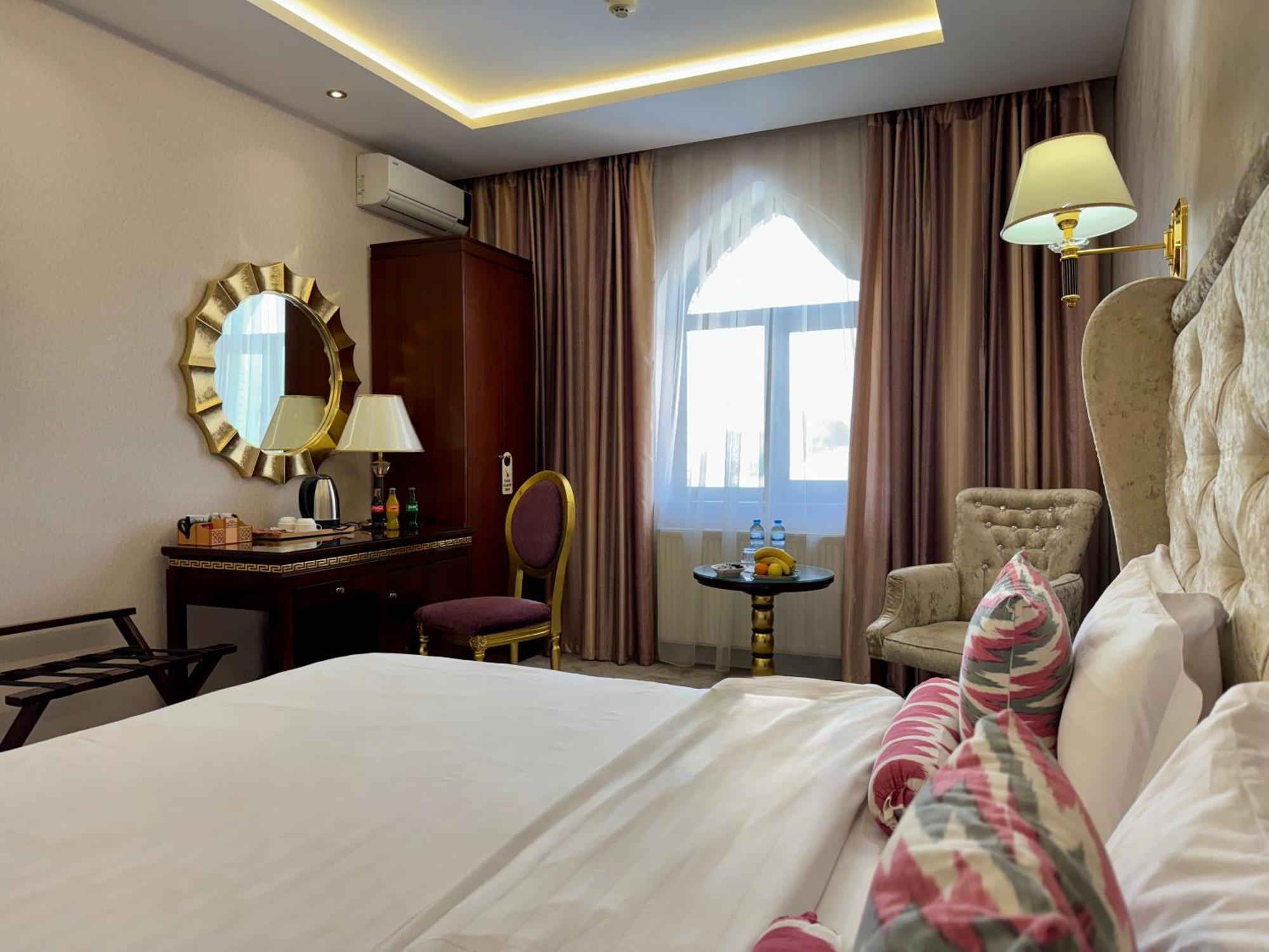 Emirhan Hotel Самарканд Екстер'єр фото