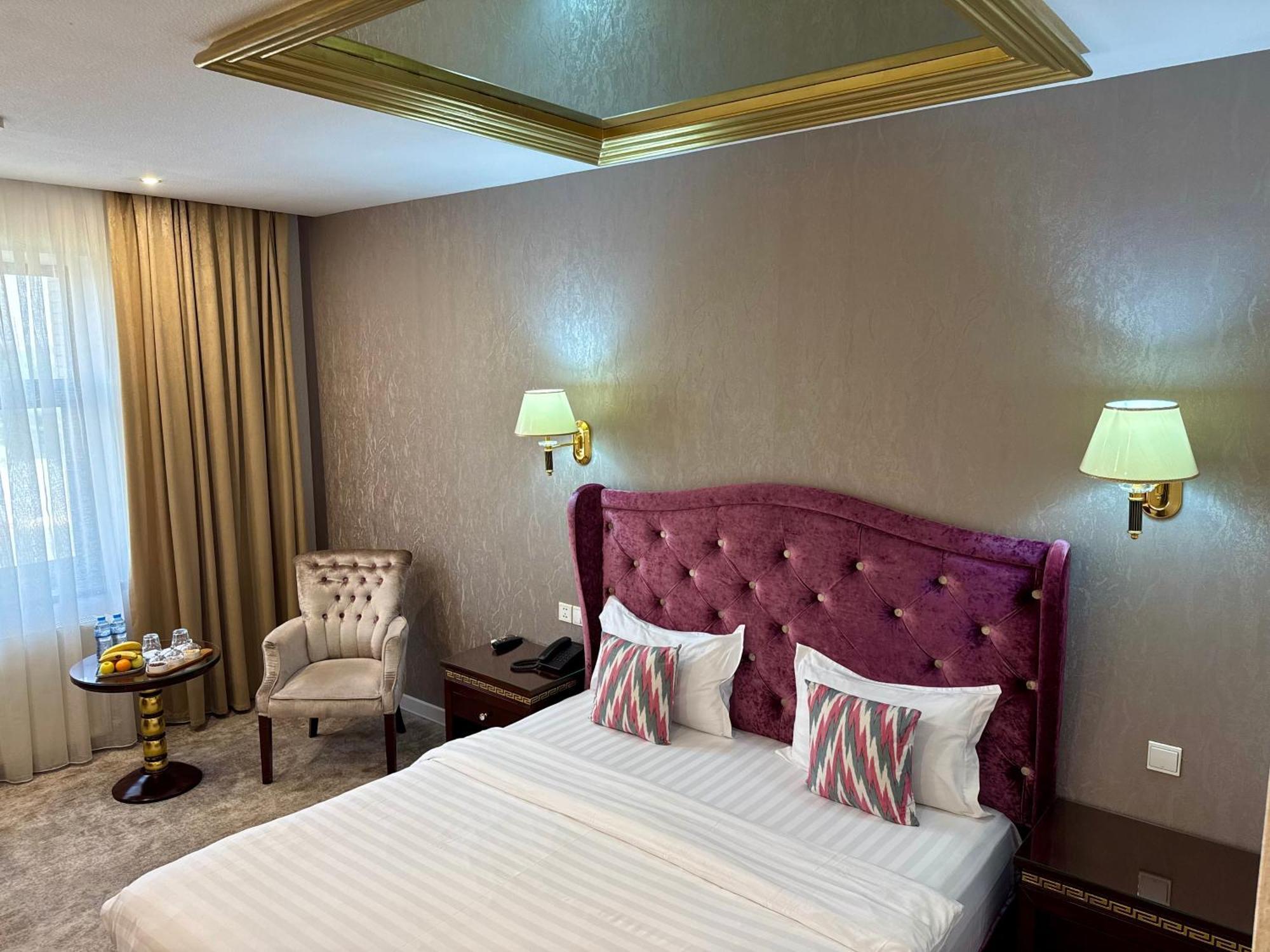 Emirhan Hotel Самарканд Екстер'єр фото